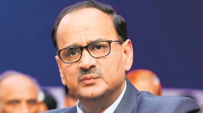 The former CBI cheif Alok Verma relieves himself off service just after being reposted