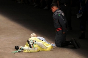 Brazilian Male Model Tales Soares died after collapsing on Catwalk