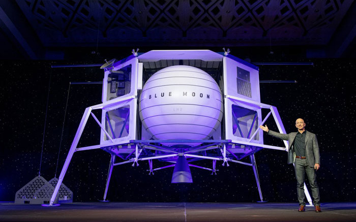Amazon founder Bezos unveiled